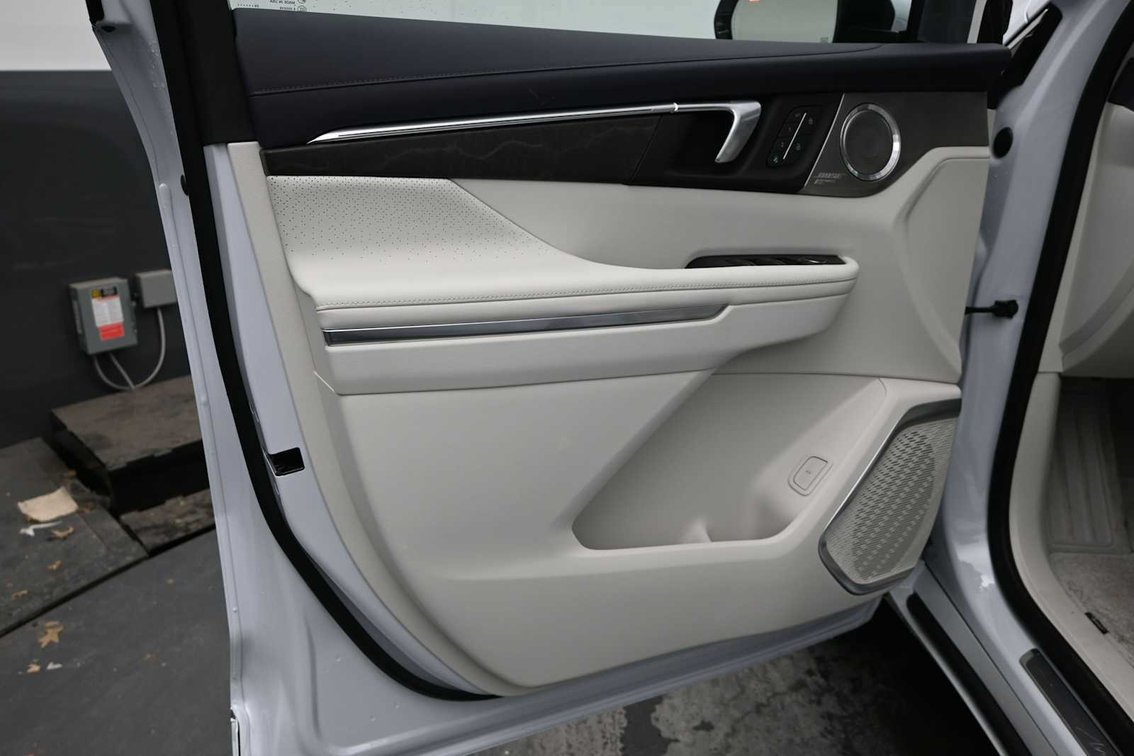 New 2027 Buick Enclave Avenir AWD/4WD image 12