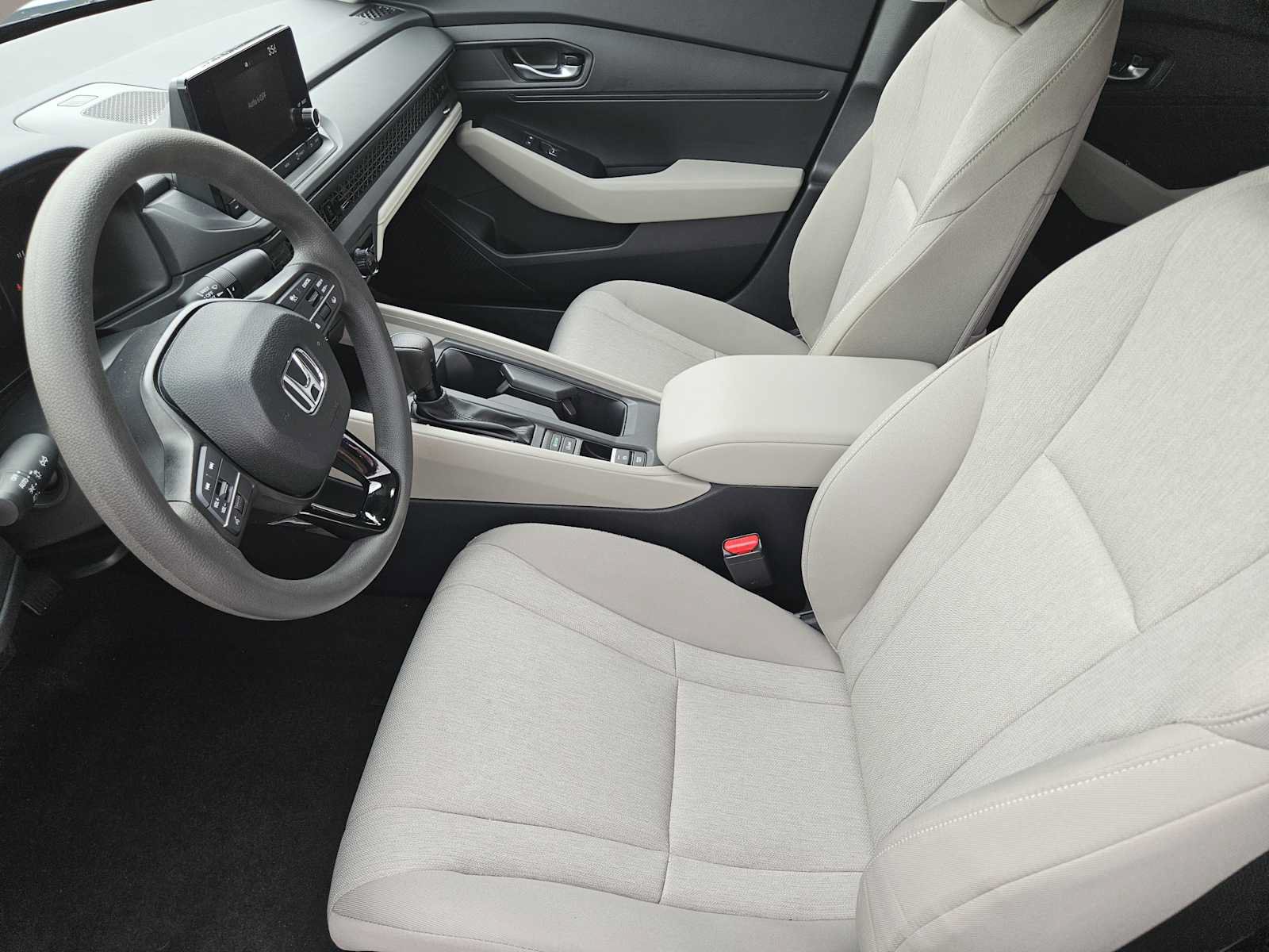 Used 2025 Honda Accord LX image 13