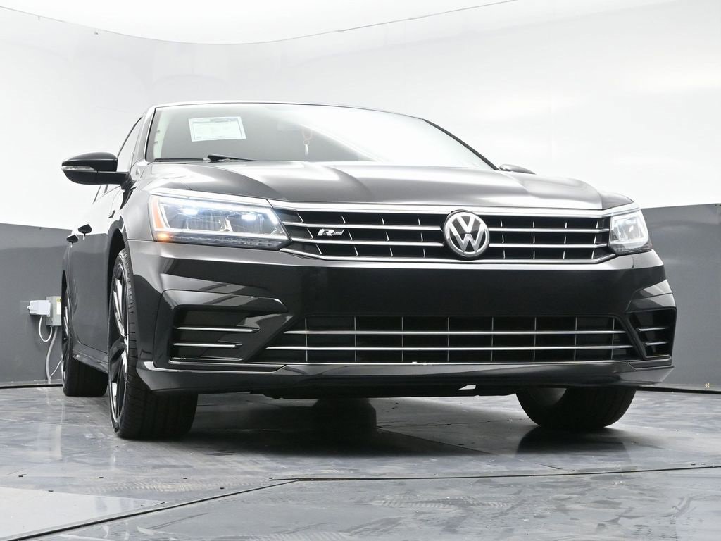 Used 2018 Volkswagen Passat 2.0T S image 46