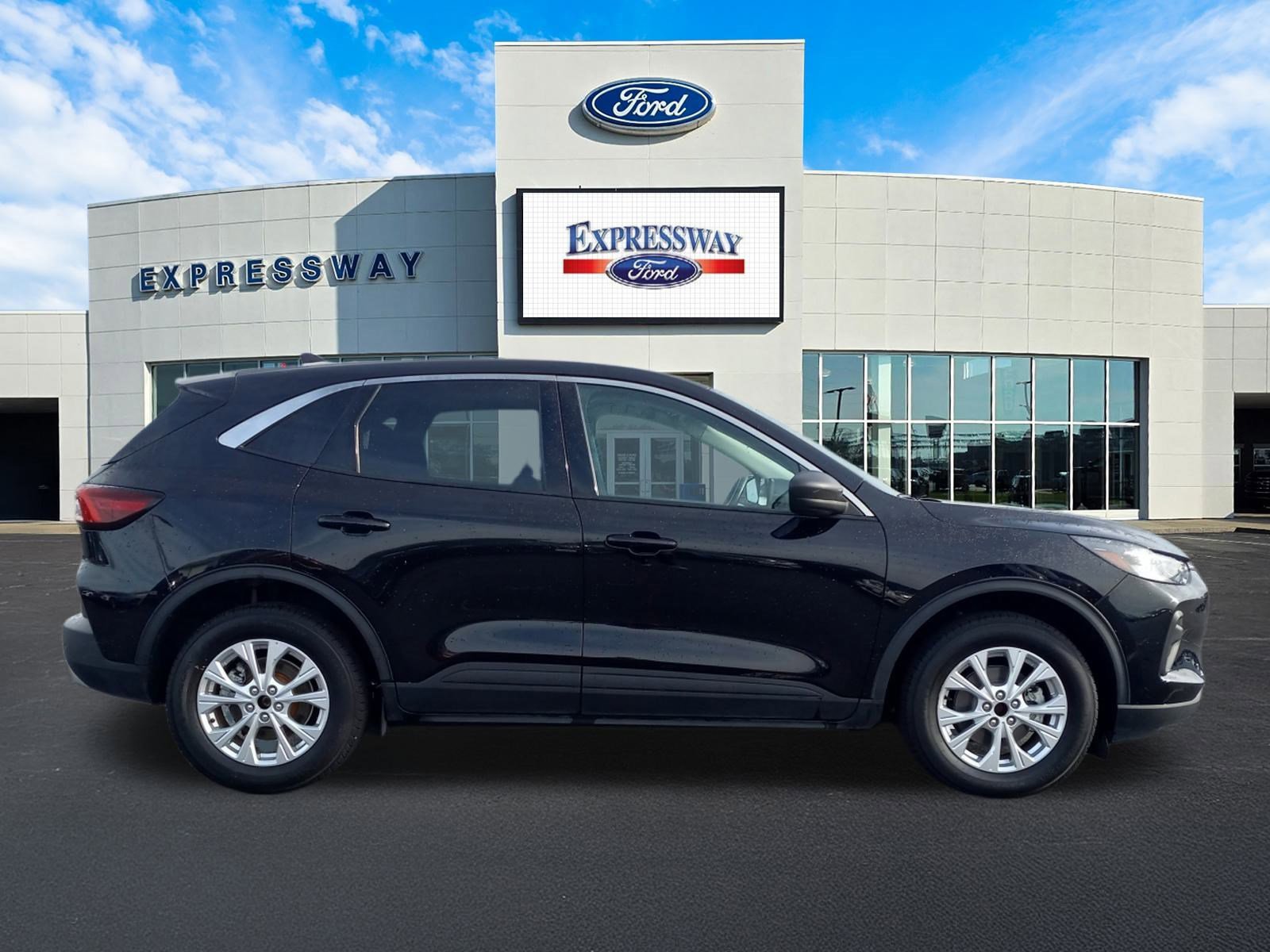 Used 2023 Ford Escape Active w/ Tech Pack #1 image 5
