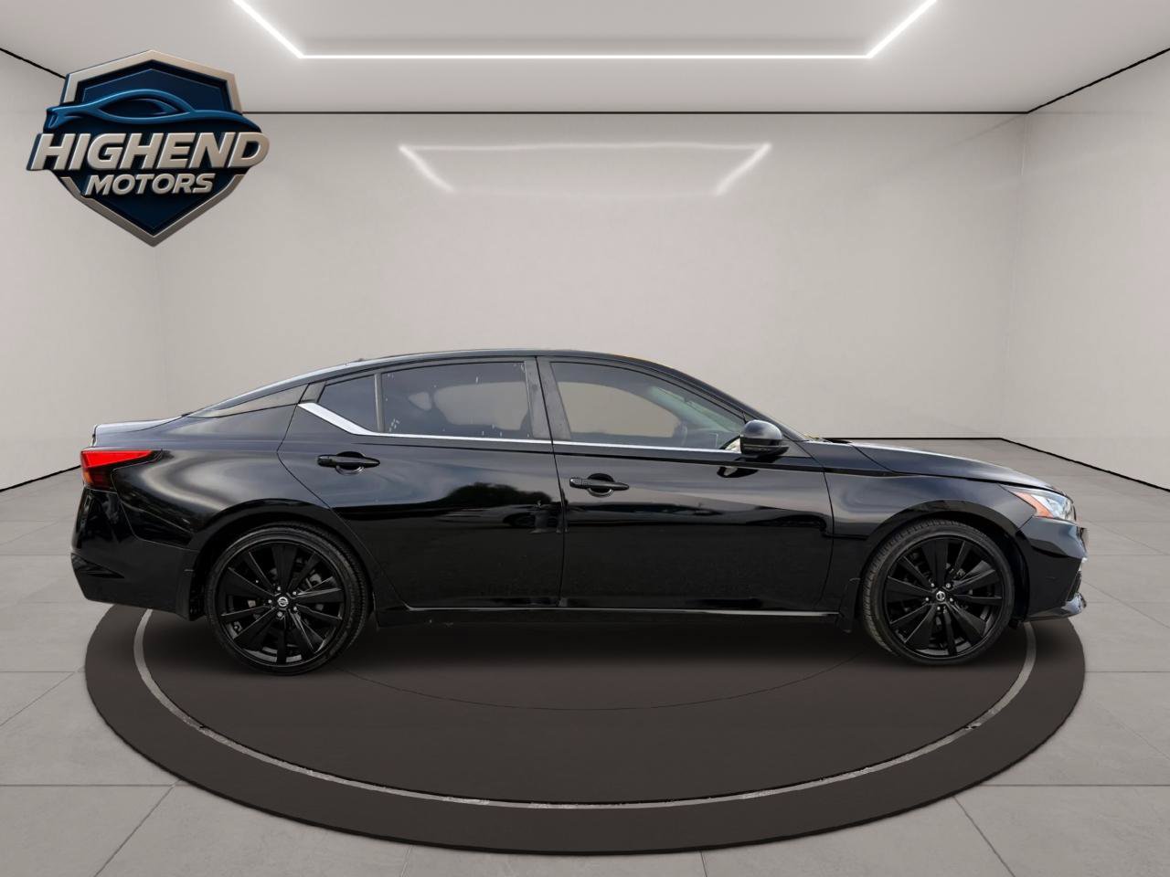Used 2022 Nissan Altima 2.5 SR w/ Midnight Edition Package FWD image 8