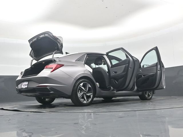 Used 2023 Hyundai Elantra Limited image 52