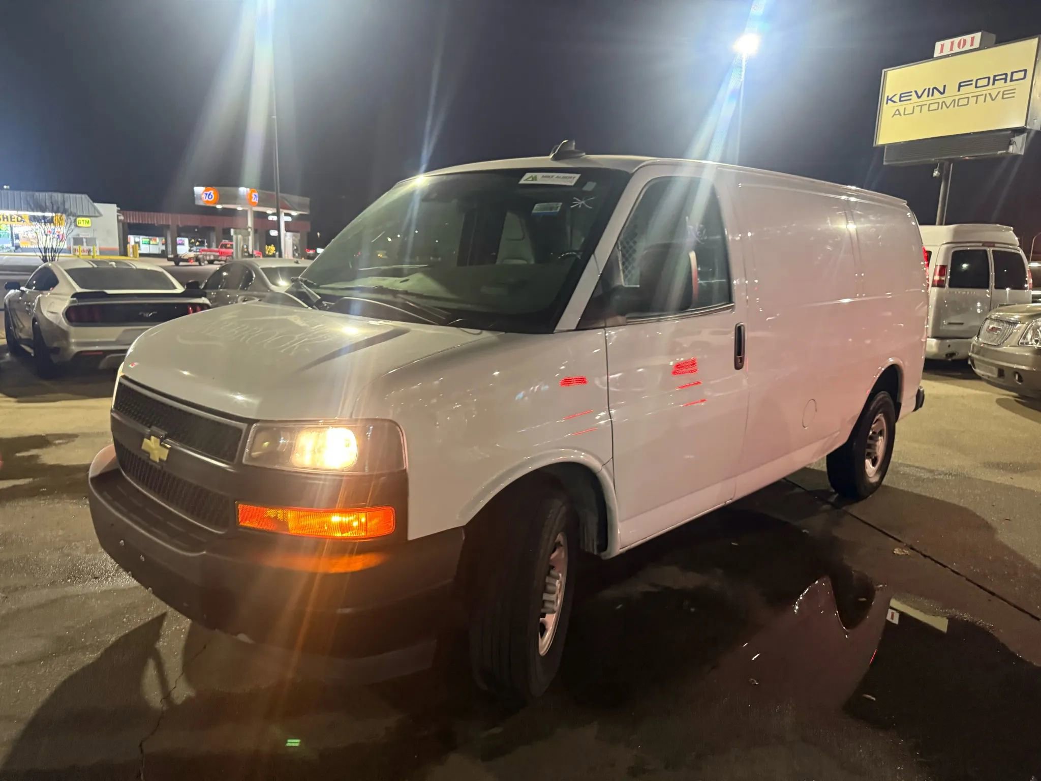 Used 2021 Chevrolet Express 2500 w/ Driver Convenience Package image 2