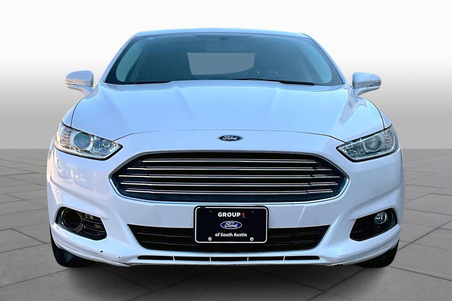 Used 2016 Ford Fusion Titanium image 4