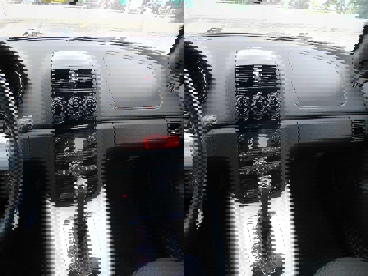 Used 2008 Saturn Sky image 16