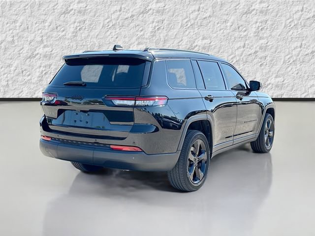 Used 2023 Jeep Grand Cherokee L Laredo RWD image 3