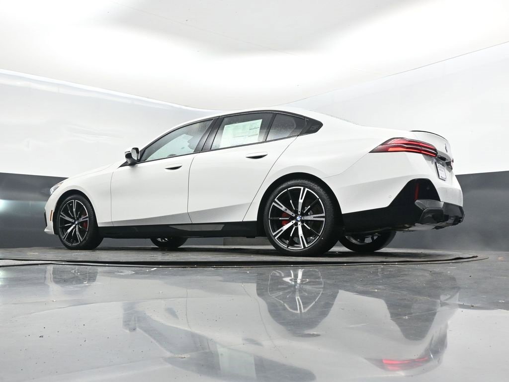 New 2026 BMW 530i w/ M Sport Package image 40