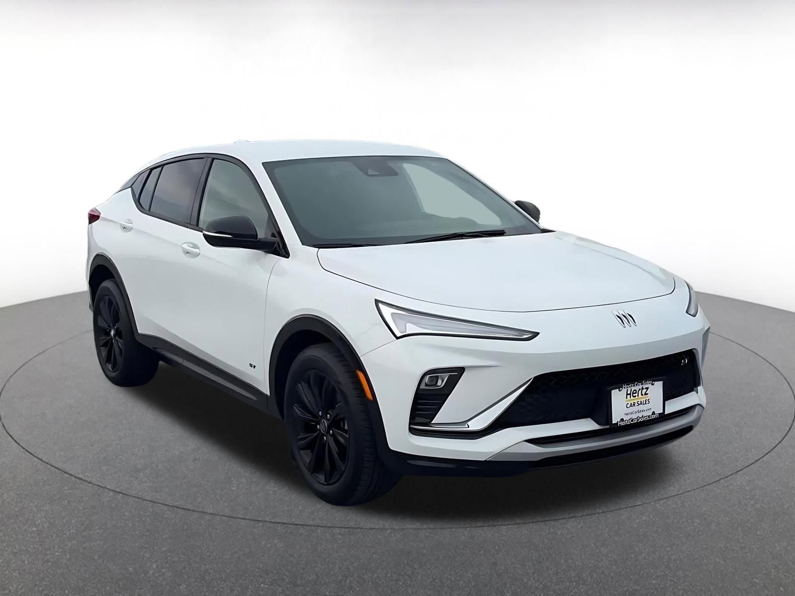 Used 2025 Buick Envista Sport Touring image 3