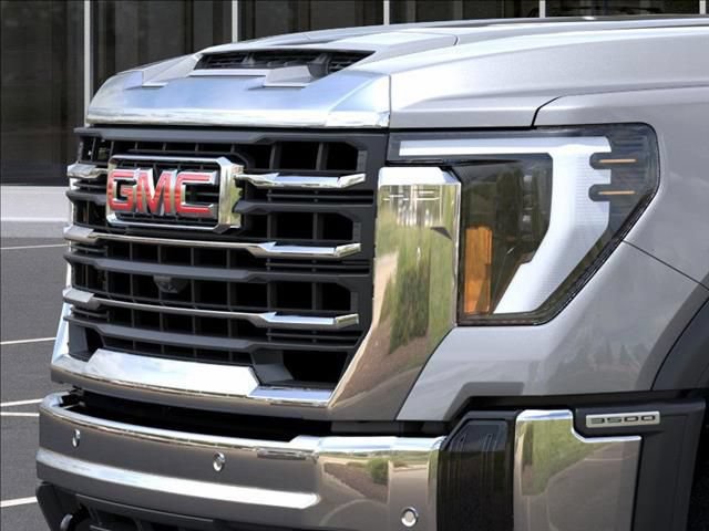 New 2026 GMC Sierra 3500 SLT w/ SLT Premium Package AWD/4WD image 13