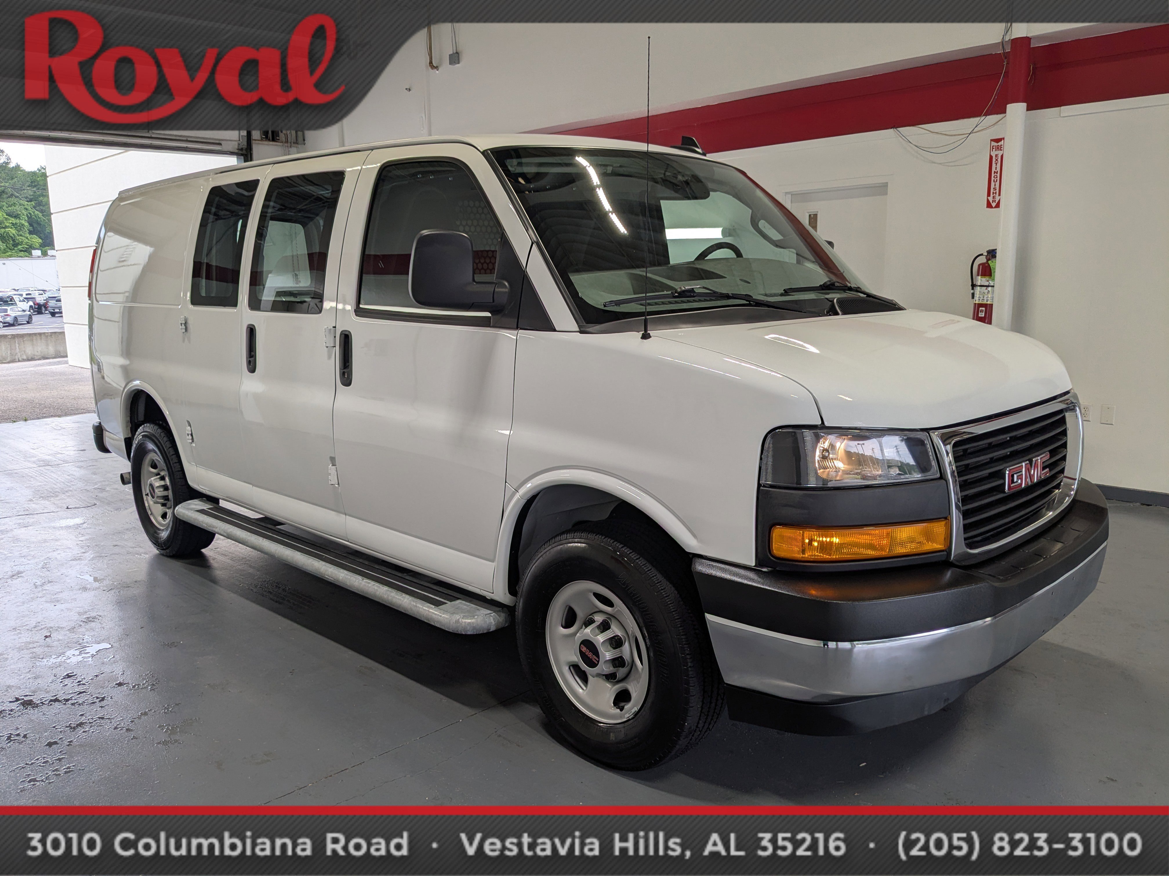 Used 2024 GMC Savana 2500 w/ Driver Convenience Package RWD image 5