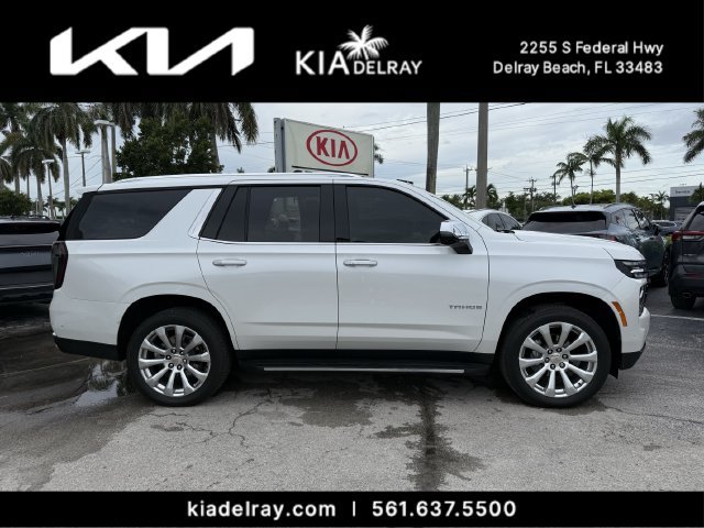Used 2025 Chevrolet Tahoe Premier RWD image 2