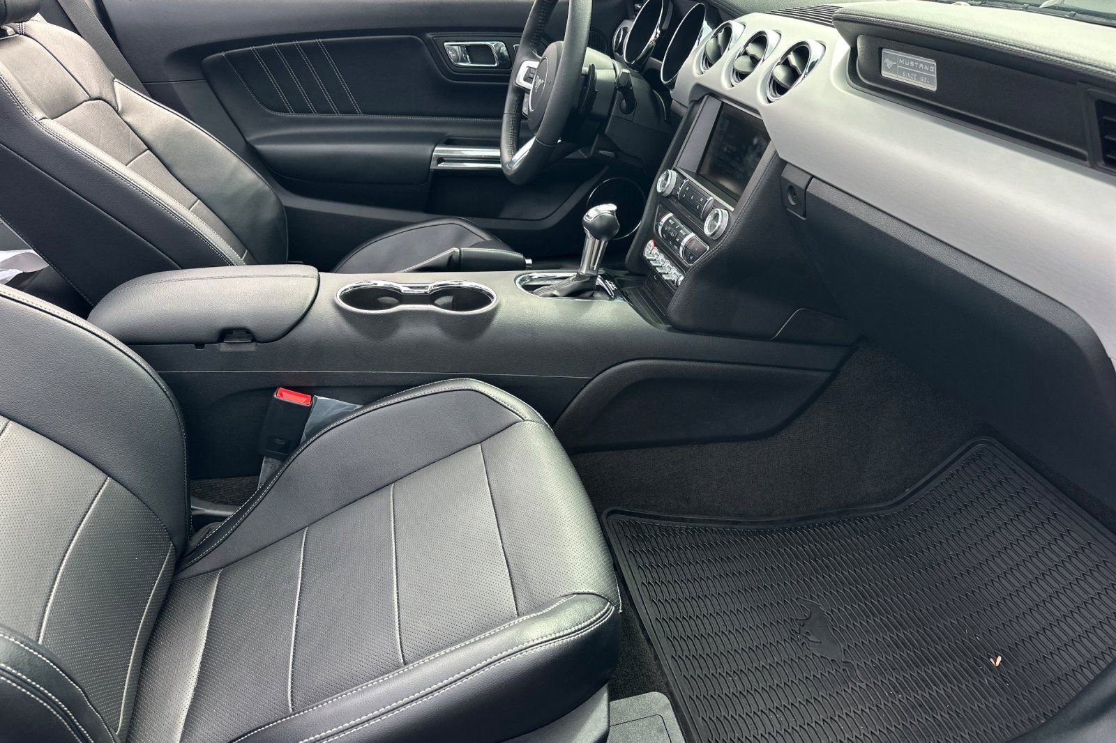 Used 2015 Ford Mustang GT Premium image 14