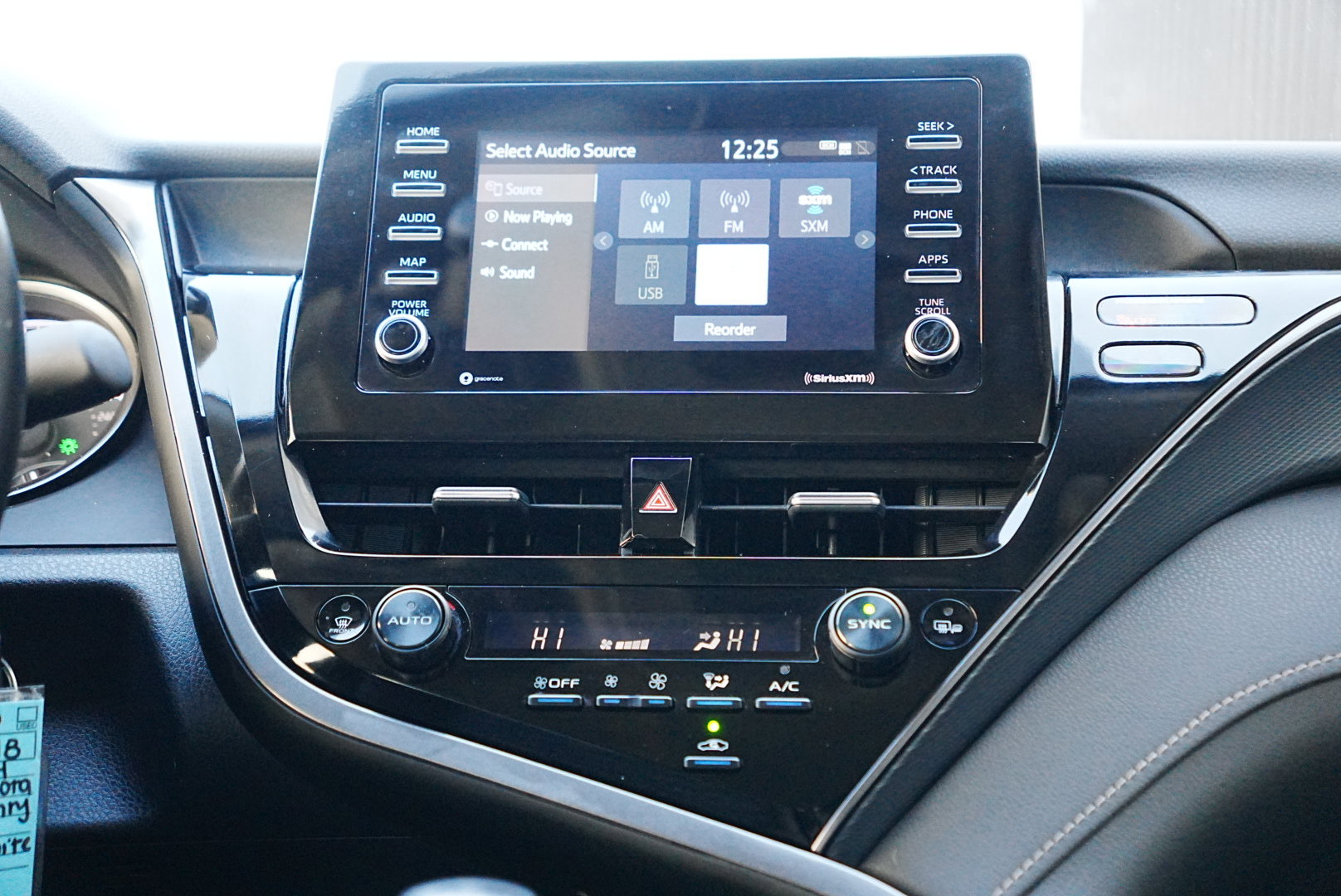 Used 2024 Toyota Camry SE image 17