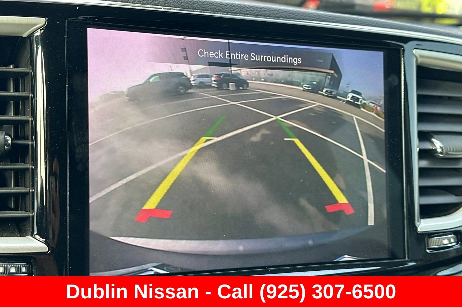 Used 2022 Chrysler Pacifica Touring-L FWD image 29