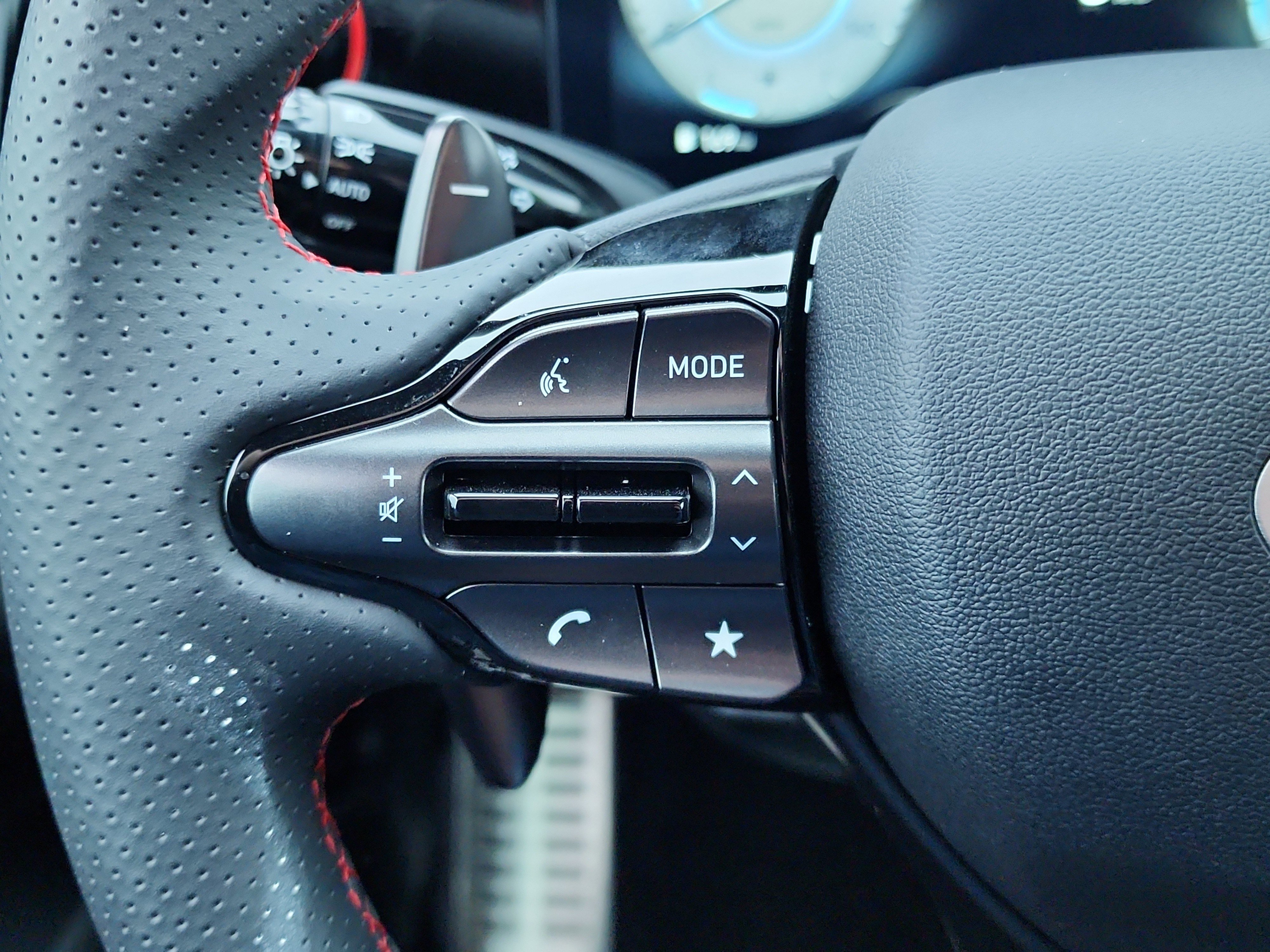 Used 2025 Hyundai Elantra N Line image 12