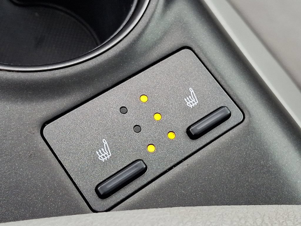 Certified 2022 Toyota Camry XSE FWD image 25