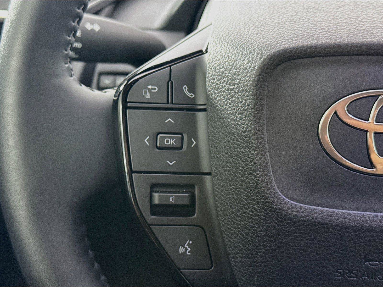 Certified 2026 Toyota Prius XLE FWD image 18