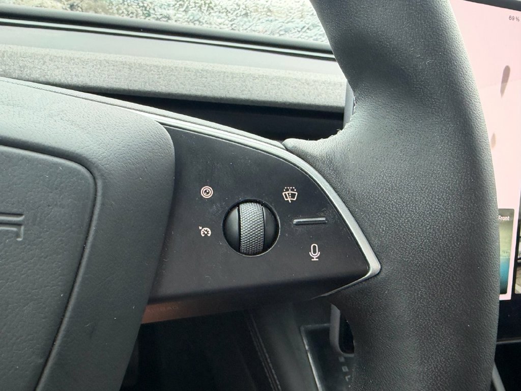 Used 2025 Tesla Model 3 RWD image 19