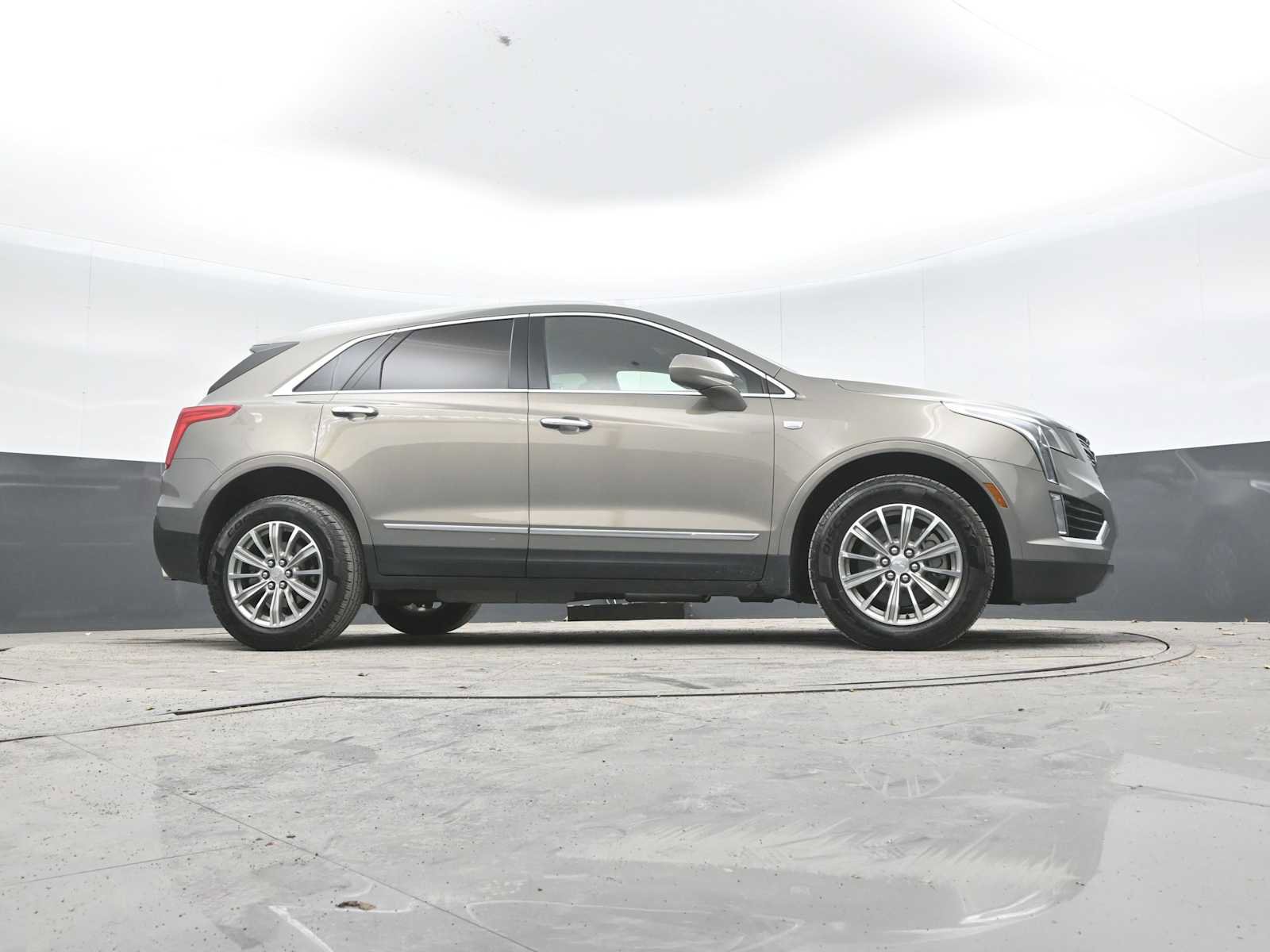 Used 2019 Cadillac XT5 Luxury AWD/4WD image 43