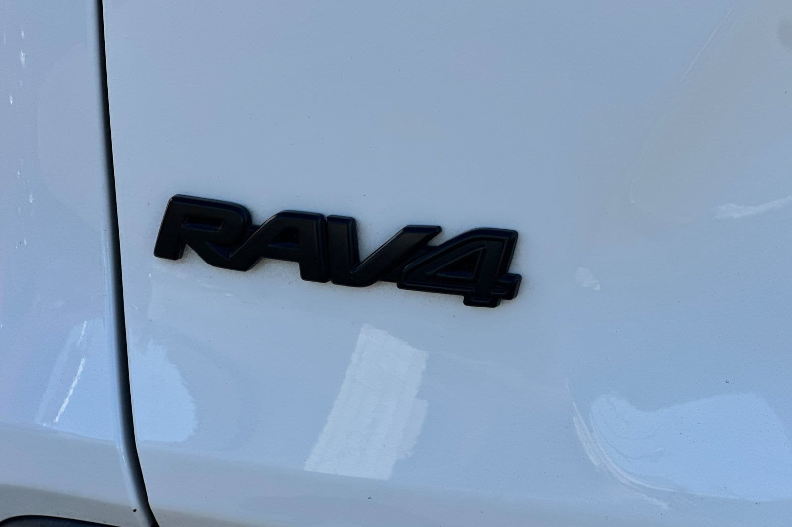 Certified 2022 Toyota RAV4 XLE w/ Convenience Package FWD image 27