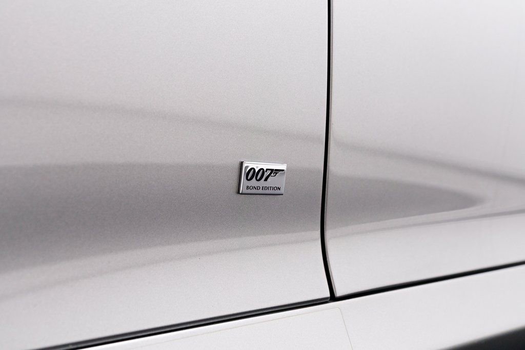 Used 2016 Aston Martin DB9 GT RWD image 30