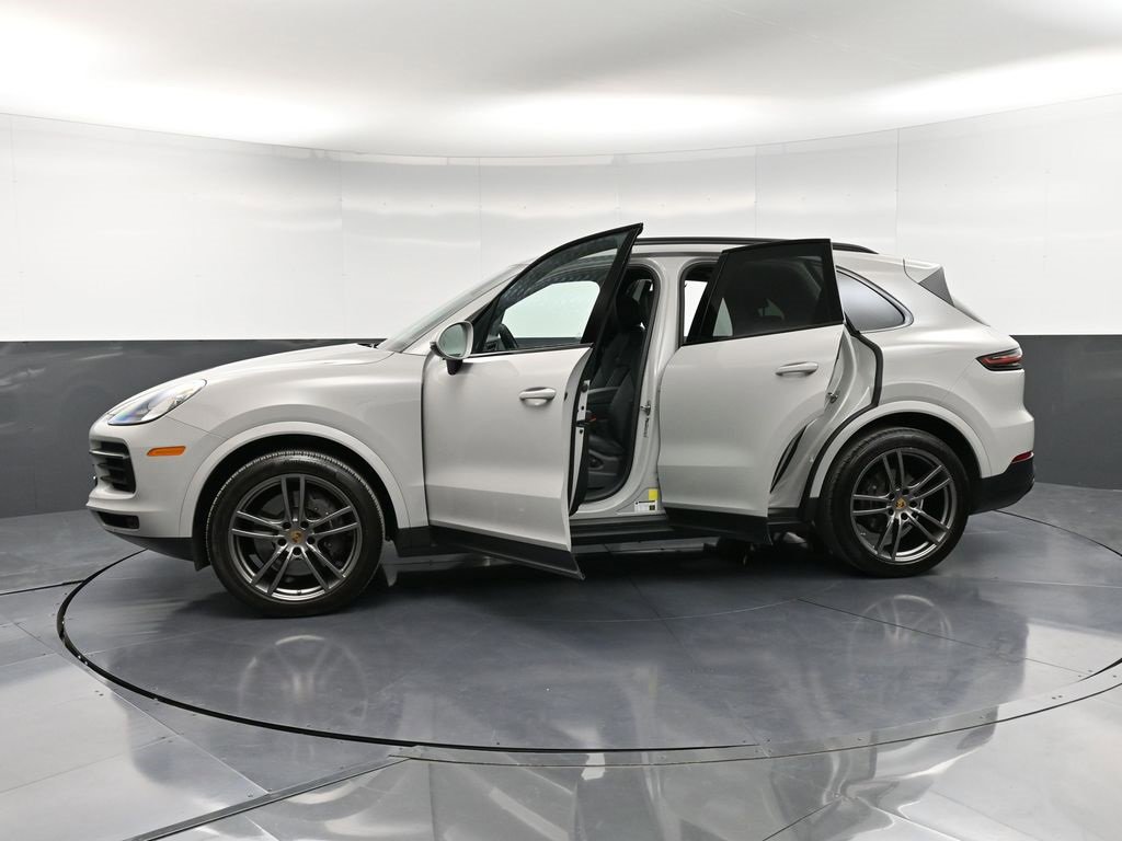 Certified 2023 Porsche Cayenne image 37