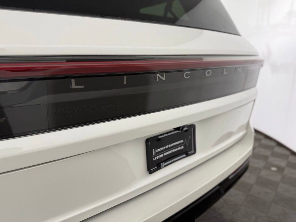New 2025 Lincoln Navigator L Black Label image 24