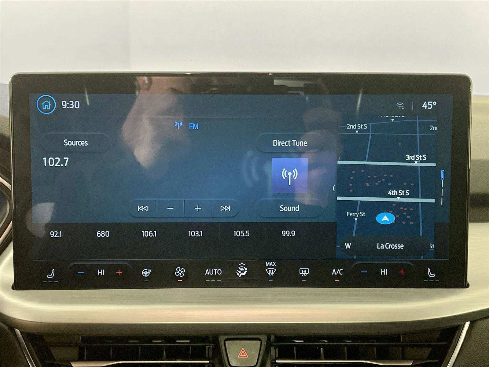 Used 2024 Ford Escape Platinum image 7