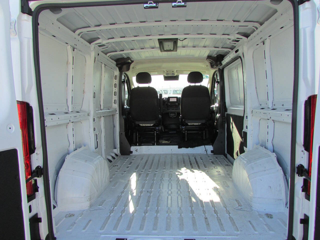 Used 2023 RAM ProMaster 1500 image 24