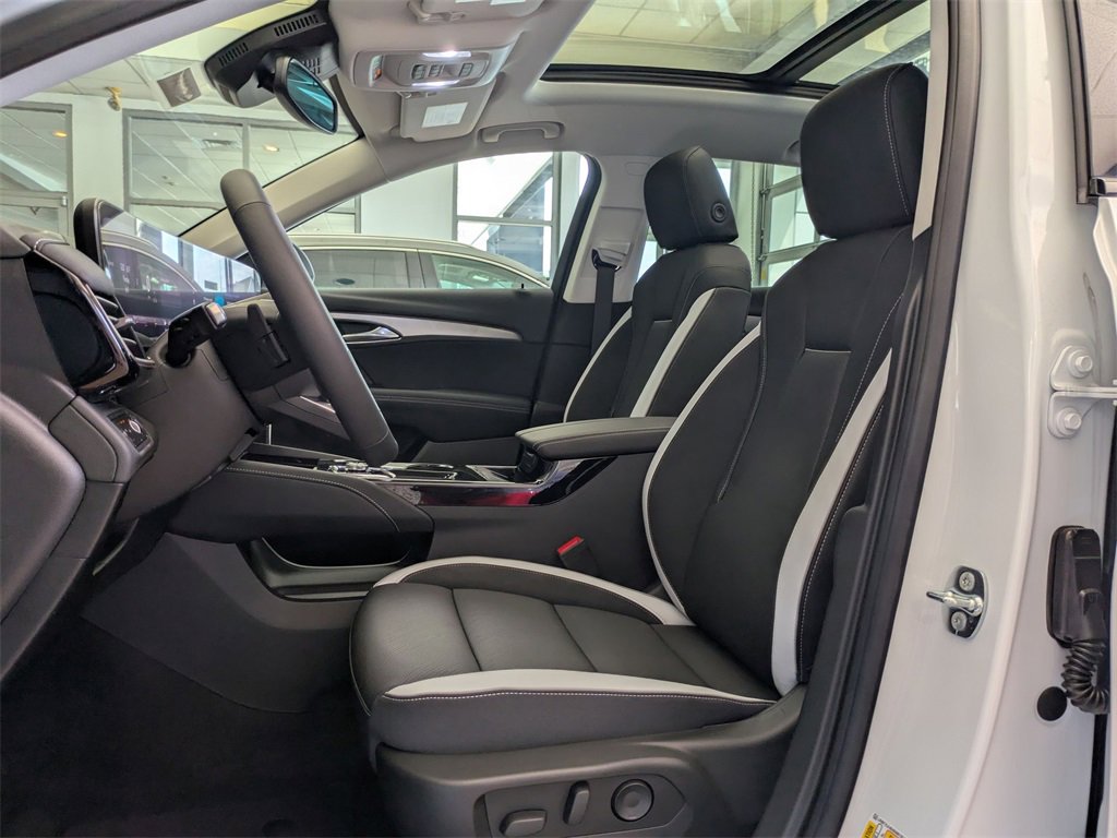 New 2025 Buick Envision Sport Touring image 12