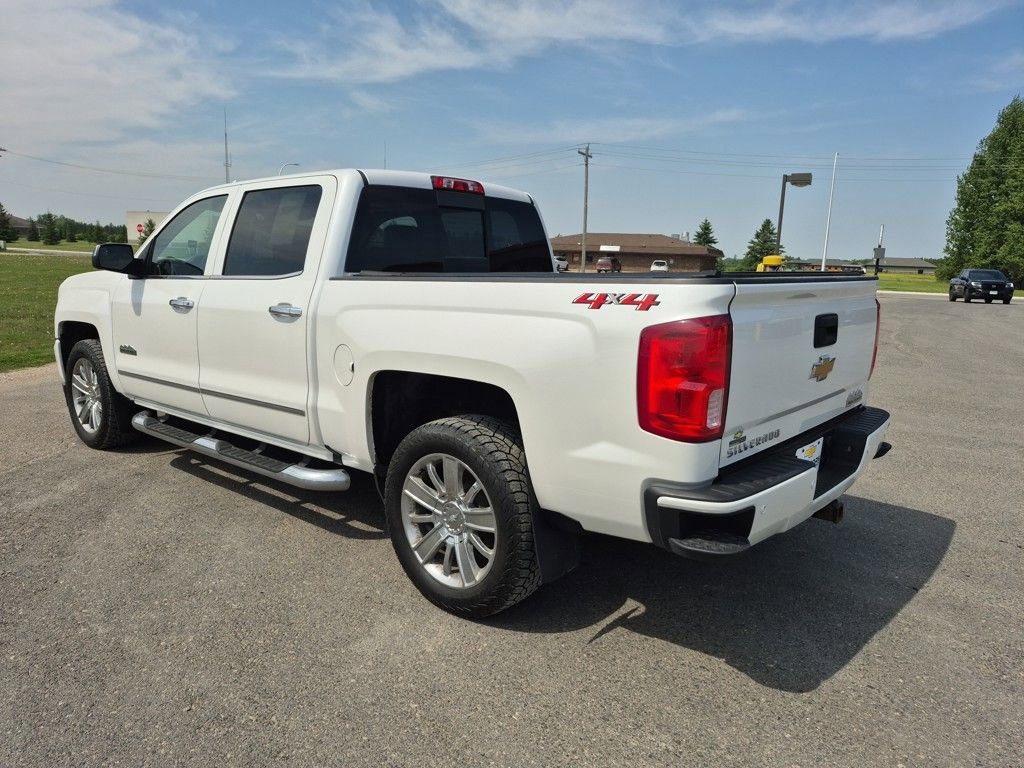 Used 2018 Chevrolet Silverado 1500 High Country image 3