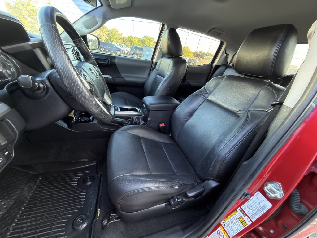 Used 2019 Toyota Tacoma SR5 RWD image 27