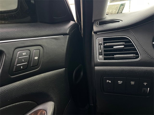 Used 2009 Hyundai Genesis 4.6 w/ Technology Pkg 5 image 16