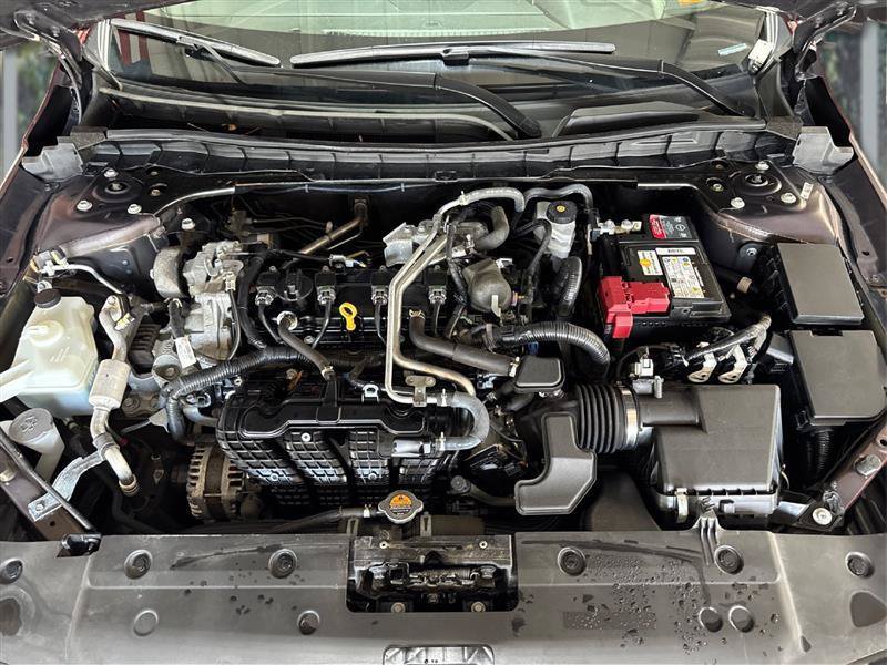Used 2024 Nissan Altima 2.5 SV FWD image 21