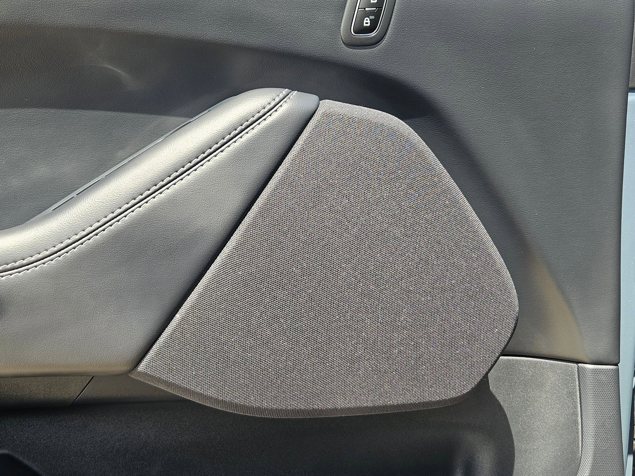 Used 2023 Ford Mustang Mach-E Select image 13