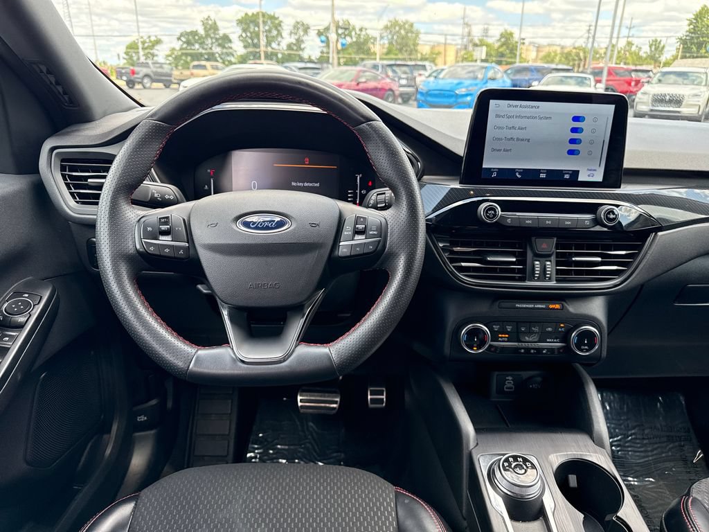 Used 2024 Ford Escape ST-Line AWD/4WD image 9
