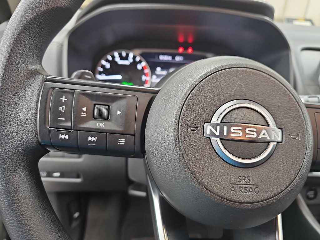 Used 2024 Nissan Rogue SV image 17