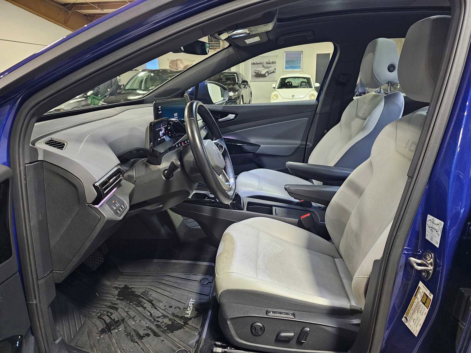 Used 2022 Volkswagen ID.4 Pro S image 22