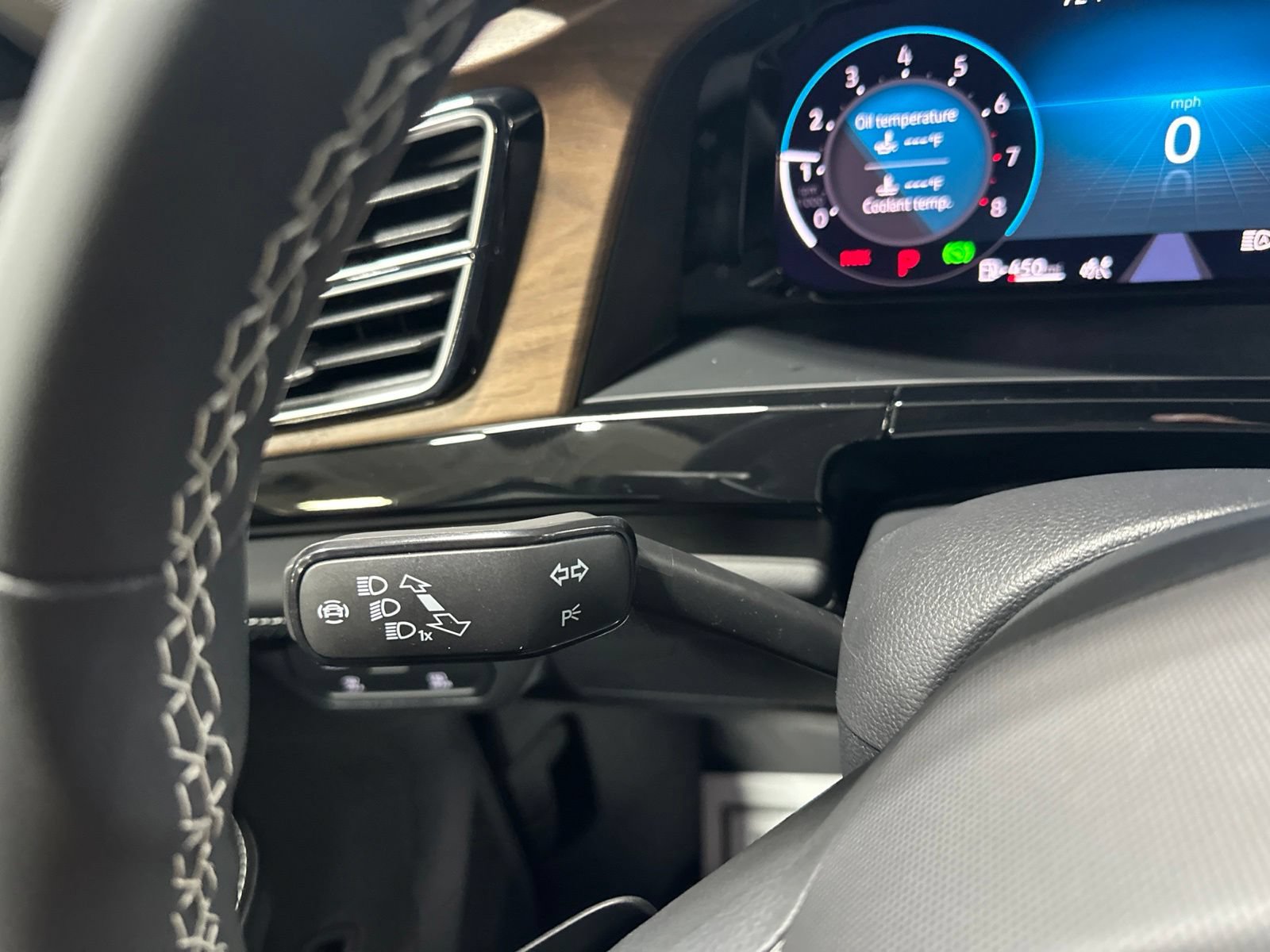 Certified 2026 Volkswagen Atlas SE AWD/4WD image 56