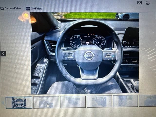 Used 2025 Nissan Rogue SV FWD image 36