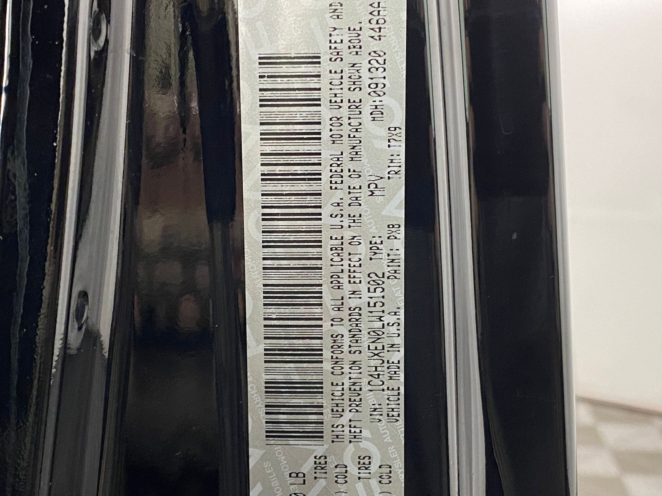 Used 2020 Jeep Wrangler Unlimited Sahara image 22