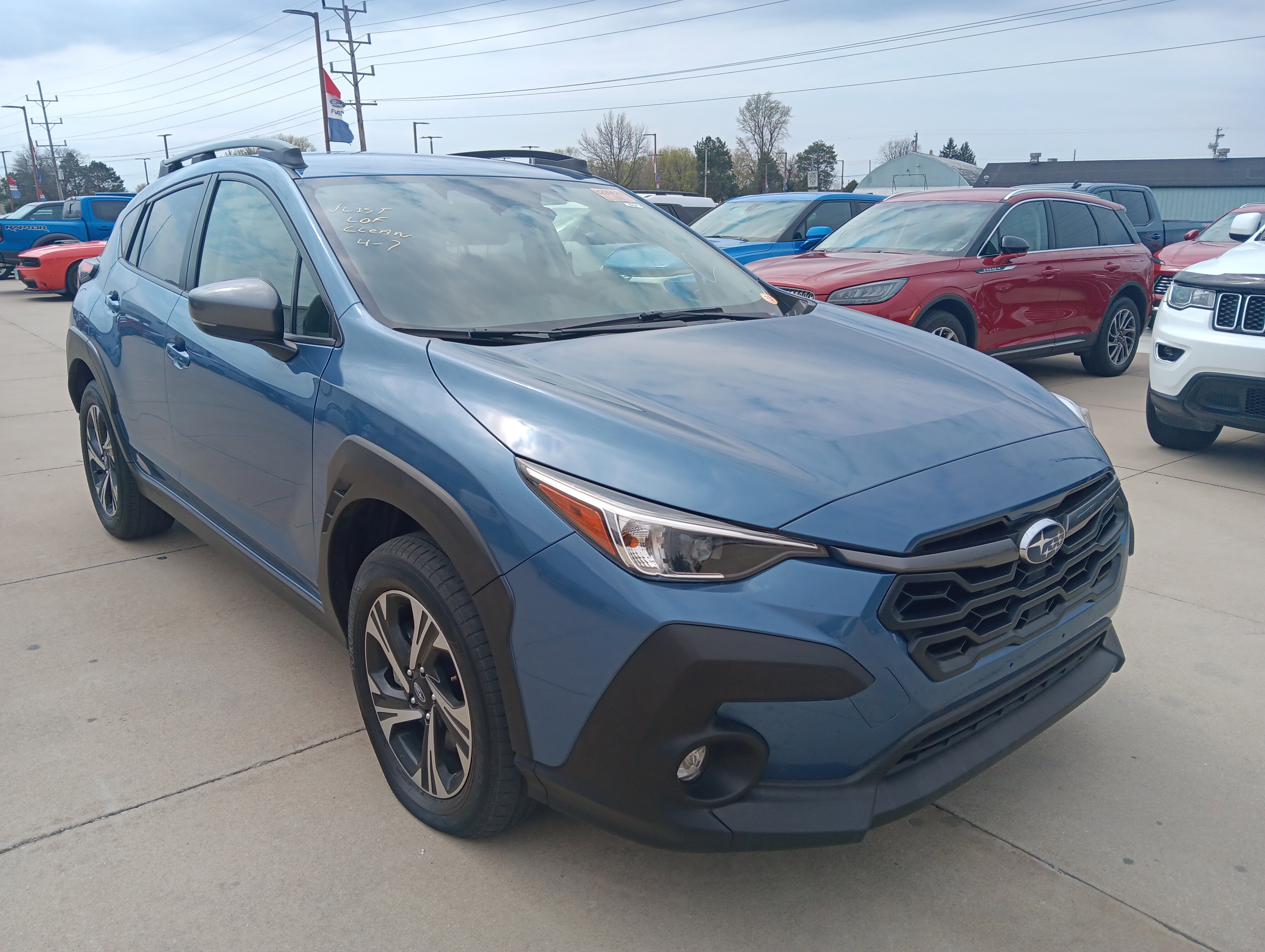 Used 2024 Subaru Crosstrek 2.0i Premium w/ Popular Package #3 image 3