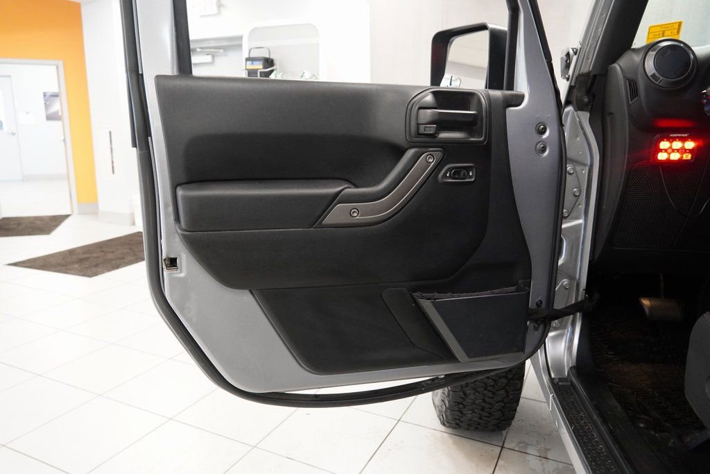 Used 2018 Jeep Wrangler Unlimited Sport S image 15