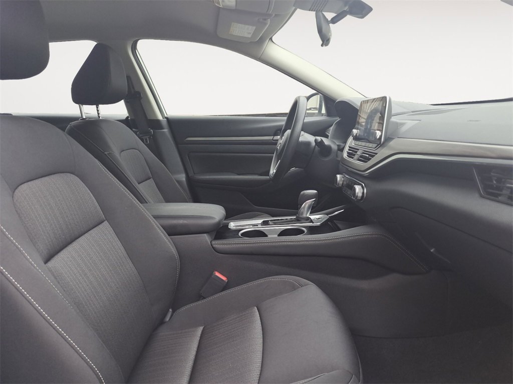 Used 2023 Nissan Altima 2.5 SV image 15