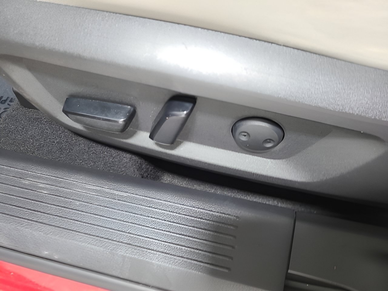 Used 2021 Nissan Rogue SV AWD/4WD image 18