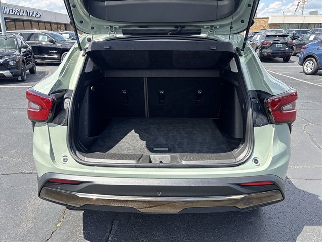 Used 2025 Chevrolet Trax ACTIV w/ Driver Confidence Package FWD image 24