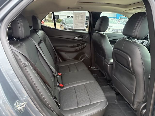 Used 2022 Buick Encore GX Essence w/ Experience Buick Package image 44