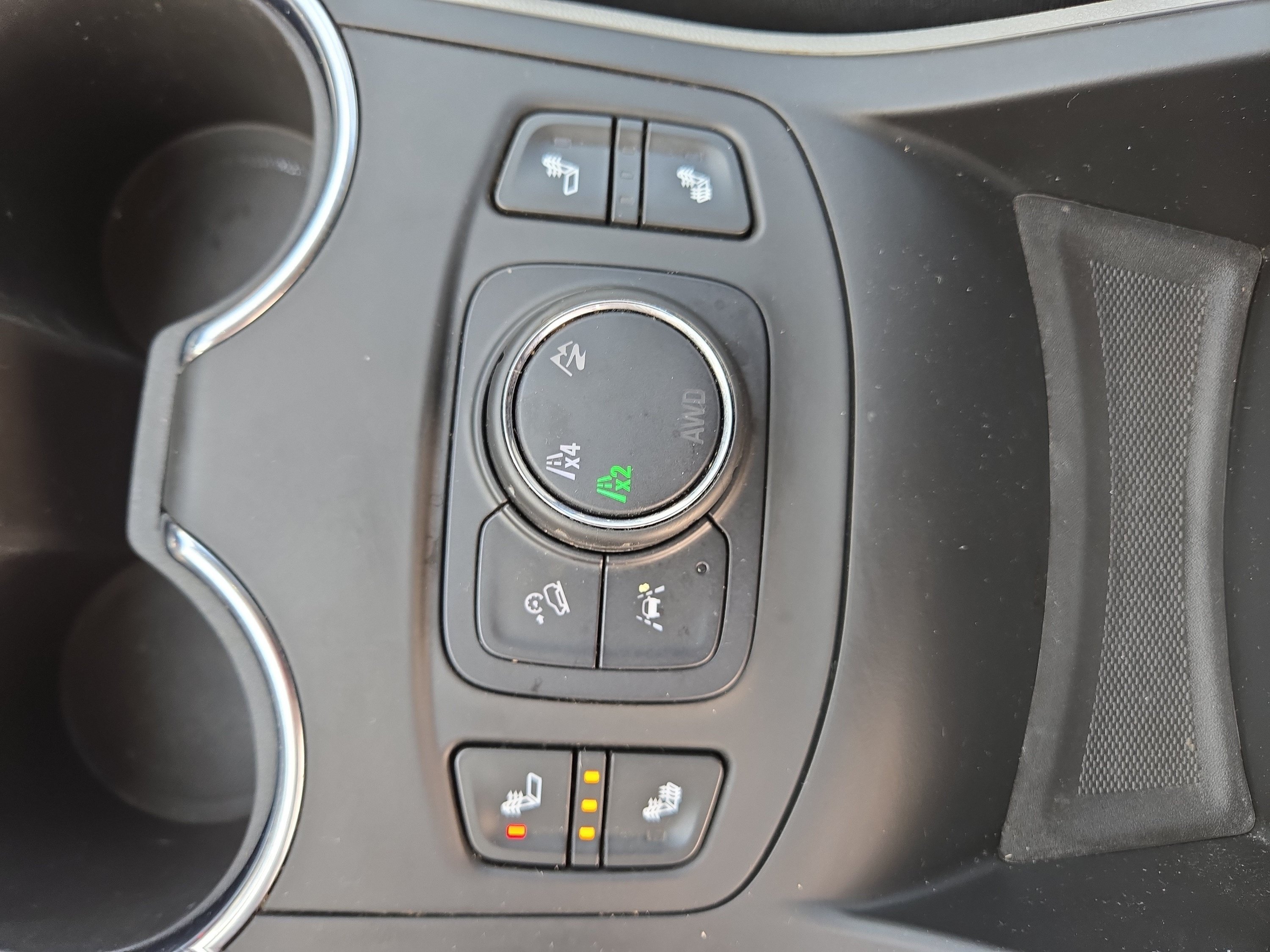 Used 2024 GMC Terrain SLT AWD/4WD image 20