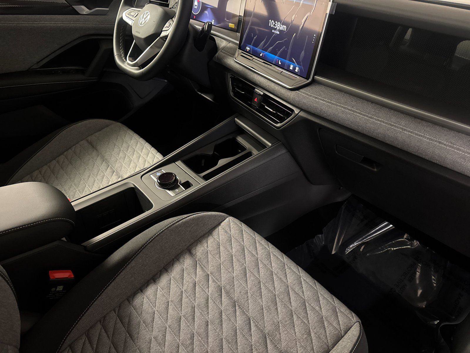 New 2026 Volkswagen Tiguan S FWD image 15