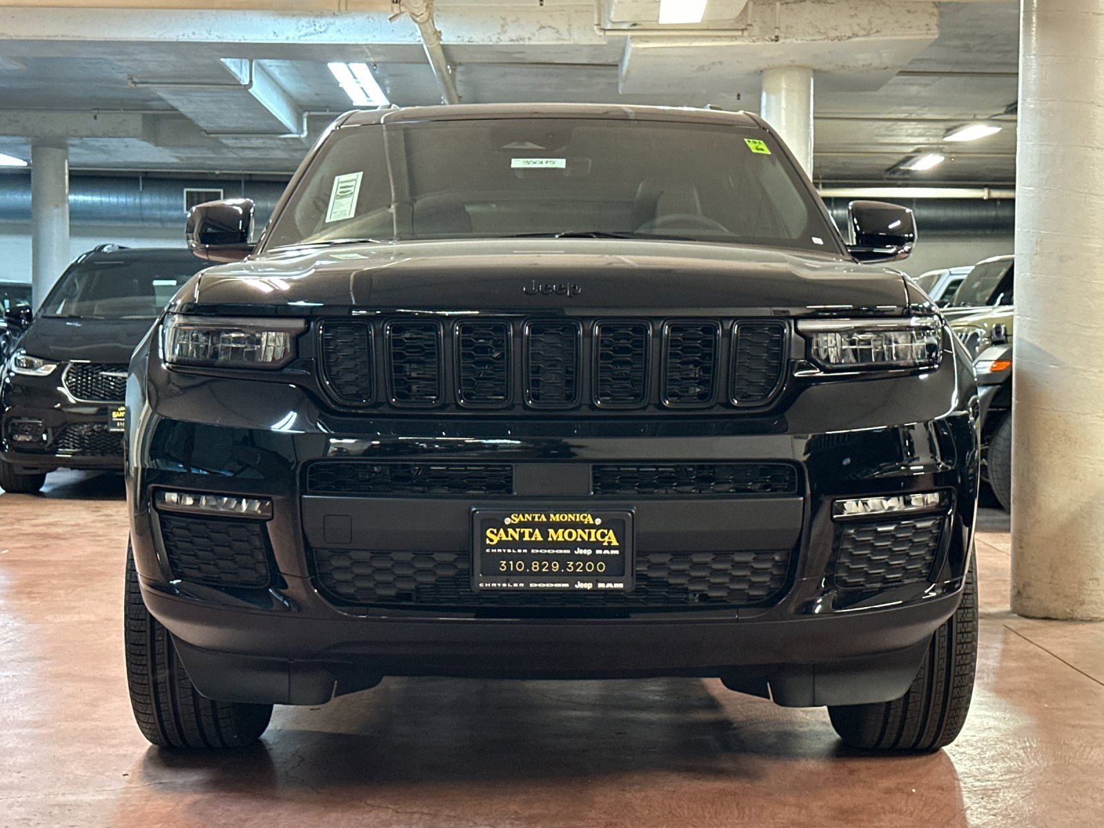 New 2025 Jeep Grand Cherokee L Limited w/ Black Appearance Package image 8